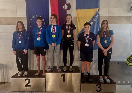 Fužinarjeve plavalke in plavalci uspešni na memorialu (4)